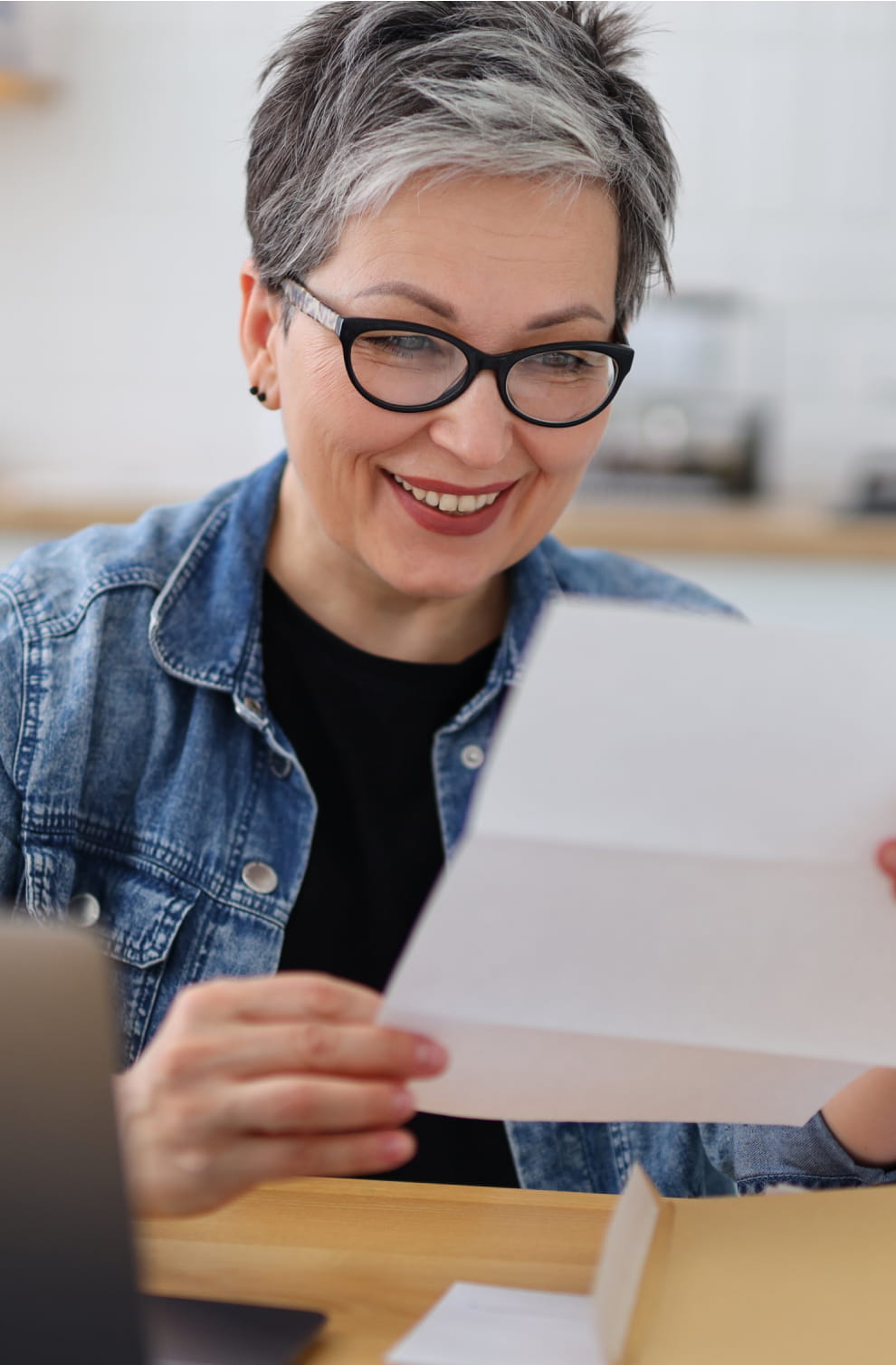 Customer reading letter